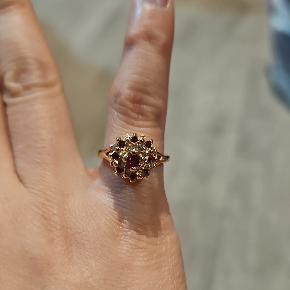 Elegant Gold Plated and Red Gemstone Ring - Picture 3 of 5